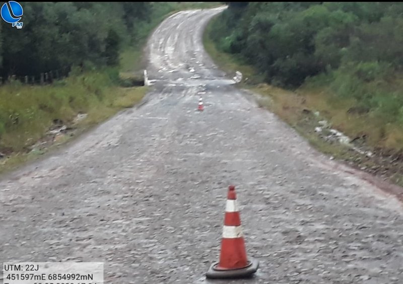 Técnicos do DNIT liberam a BR 470 entre Barretos e André da Rocha