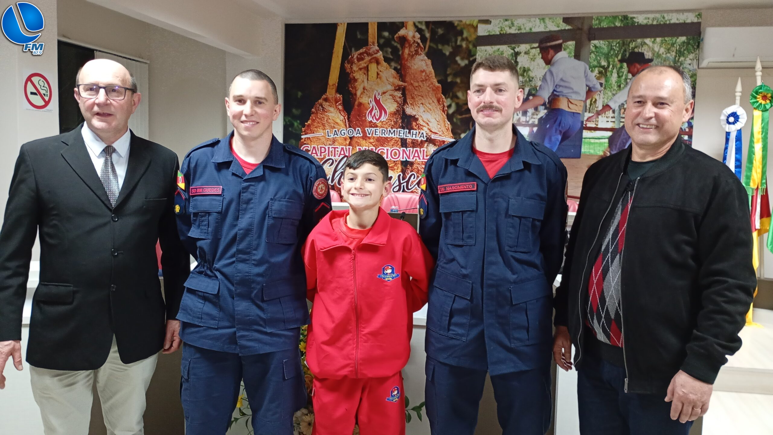 Câmara de Vereadores homenageia bombeiros que atuaram no socorro às pessoas atingidas pela grande enchente do ano passado na região de Veranópolis e Bento Gonçalves