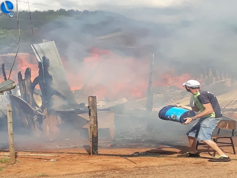 Menino de 01 ano e 11 meses em incêndio em Muitos Capões