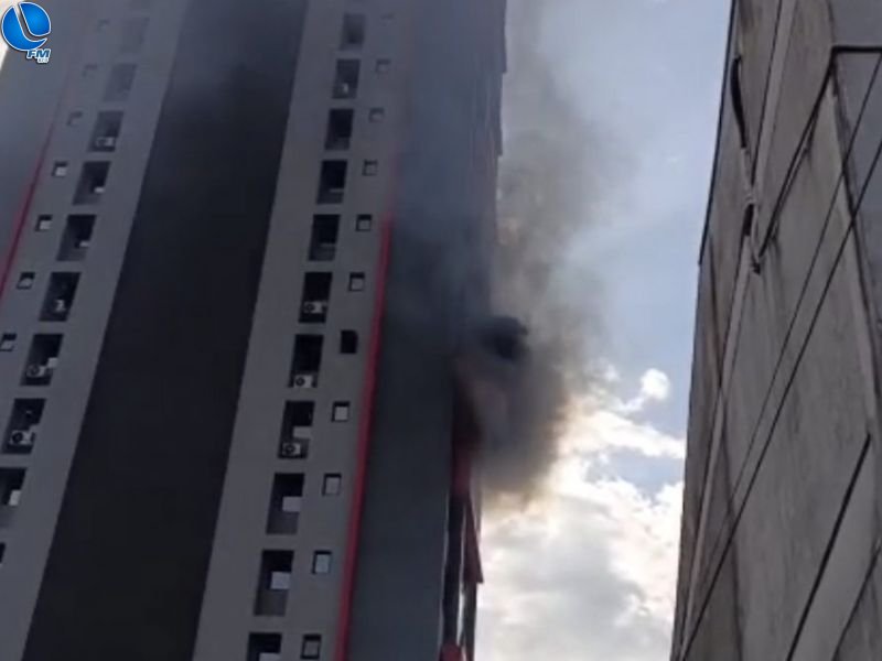 Jovem ferida em incêndio em Passo Fundo é transferida para Porto Alegre