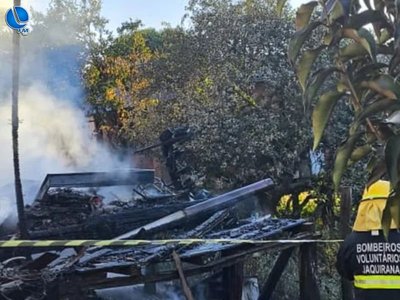 Homem morre em incêndio residencial em Jaquirana