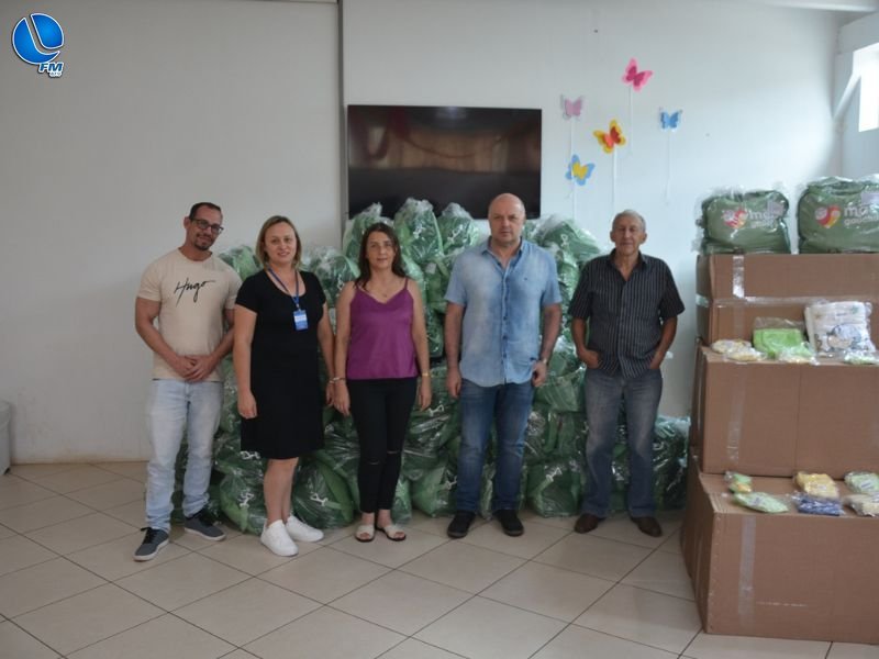 Secretaria de Desenvolvimento Social recebe novos kits do Programa Mãe Gaúcha