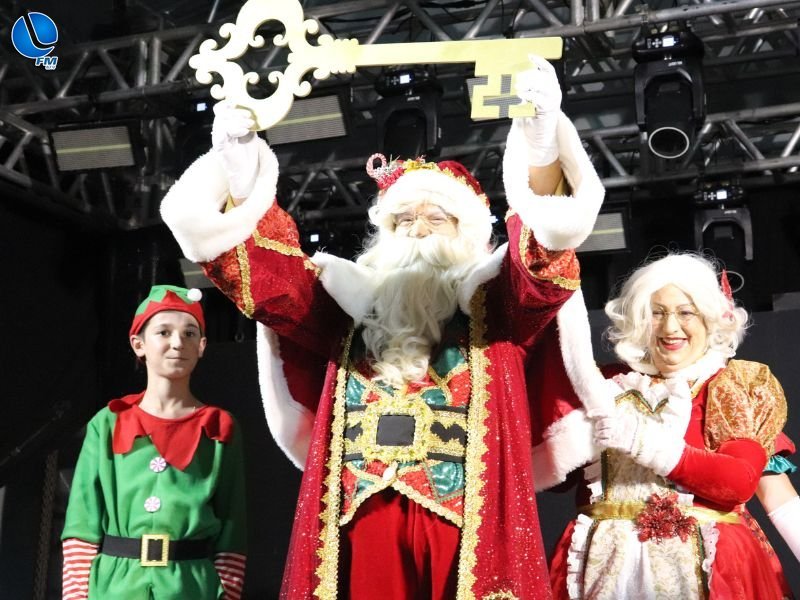 Magia do Natal reúne grande público e emociona famílias em Capão Bonito do Sul