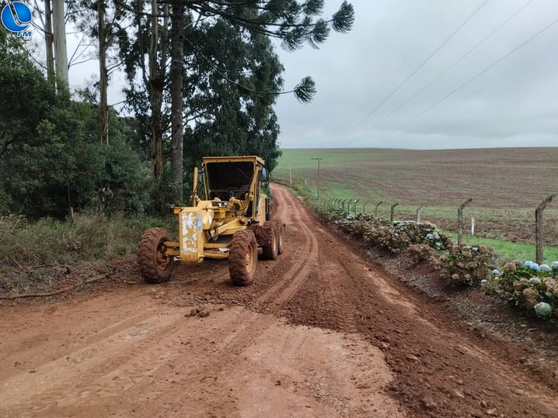 Melhorias constantes garantem qualidade nas estradas do interior e em acesso a propriedades rurais em Capão Bonito do Sul