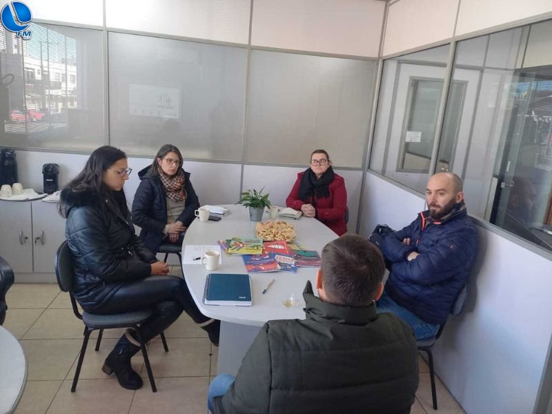 Municípios participam de reunião para organização da Feira do Livro de 2025