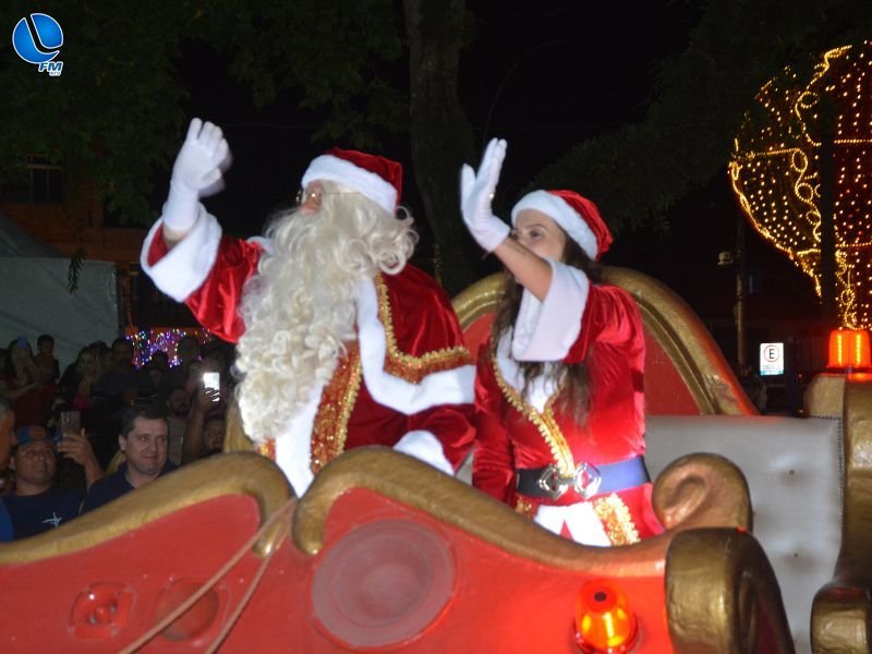 8º Natal Encantado reúne recorde de público na Praça Frei Mateus Dolzan