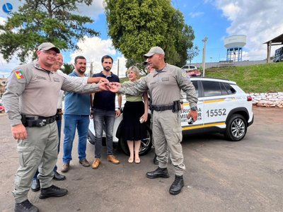 Capão Bonito do Sul recebe nova viatura para reforço do policiamento
