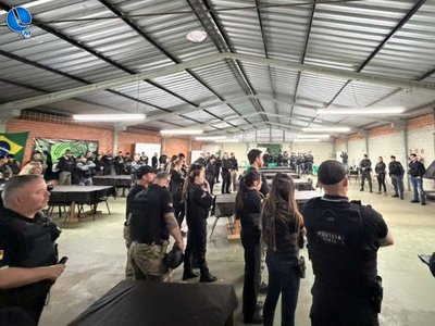 Operação conjunta desarticula grupo especializado em furto de caminhonetes no RS