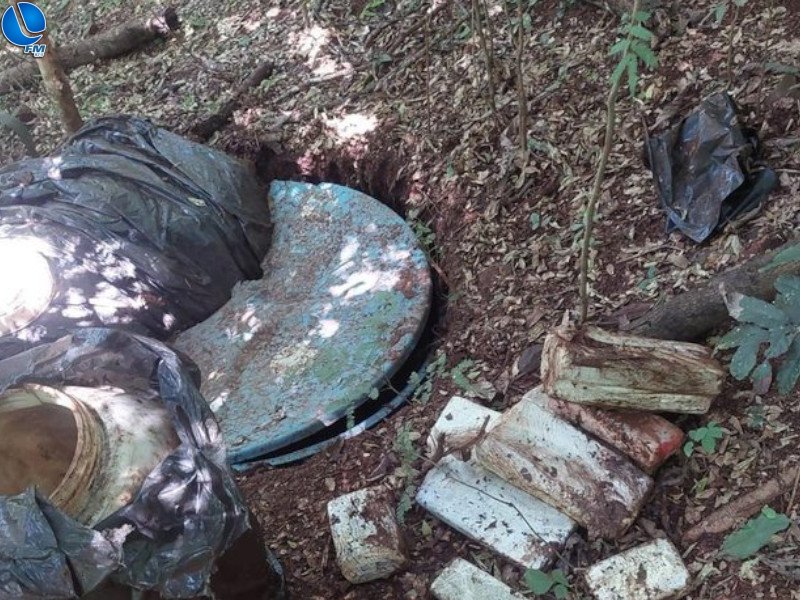 Polícia encontra 15 quilos de maconha enterrada em caixa d’água, em Sarandi