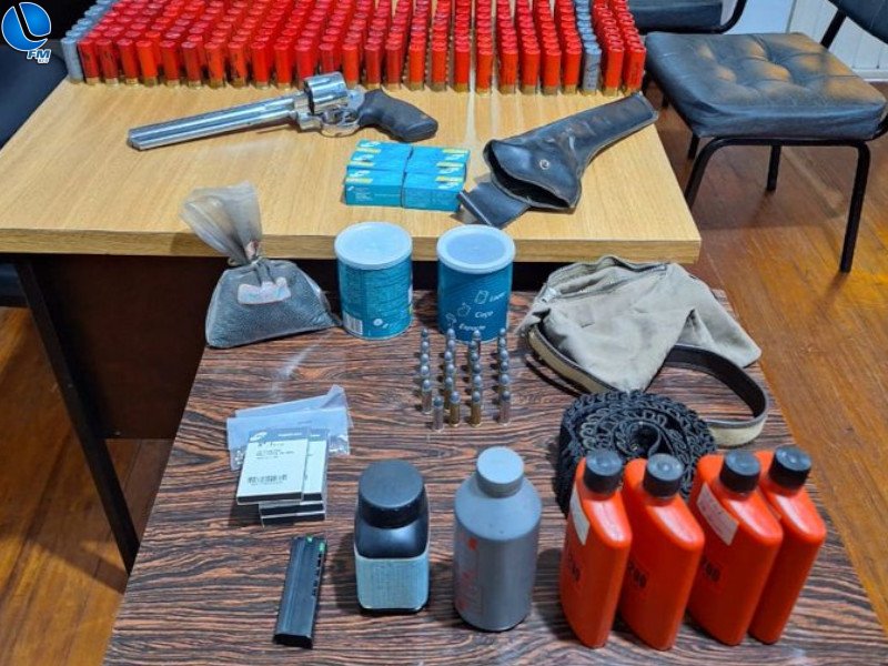 Polícia Civil de Ibiraiaras faz apreensão de armas e munições