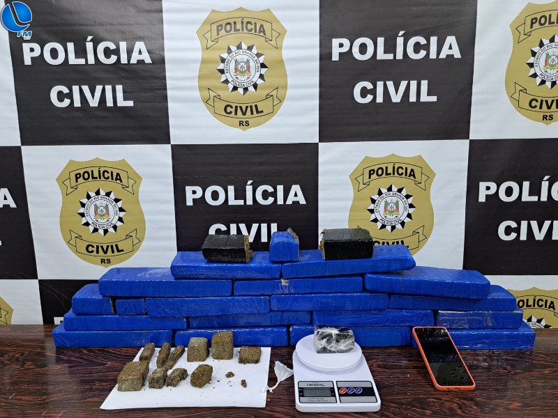 Polícia Civil prende mulher e apreende quase 13 quilos de droga