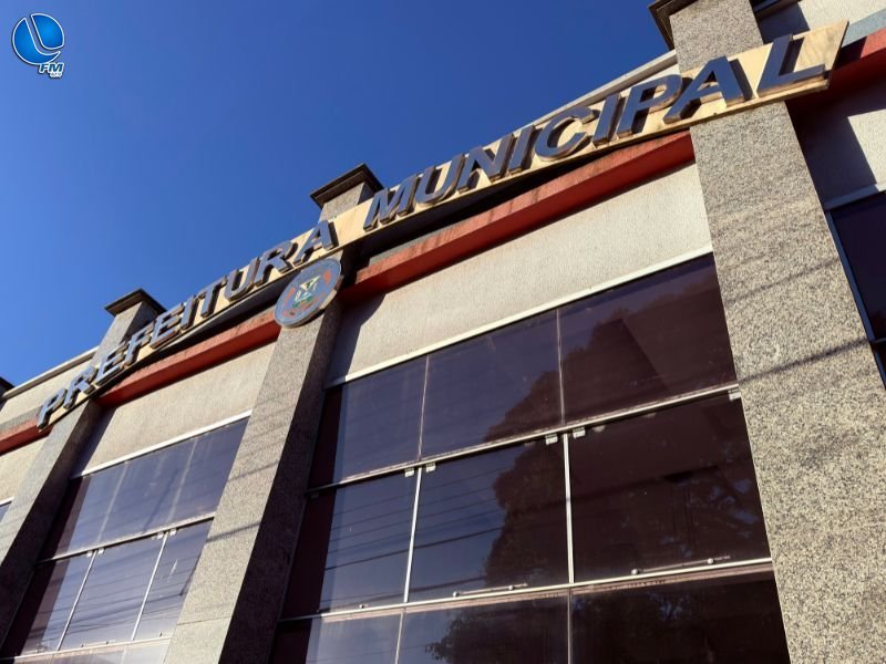 Última semana de turno único nas repartições municipais