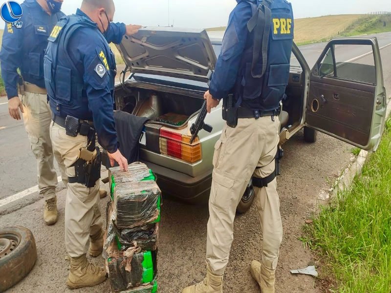 PRF prende traficante com 150 quilos de maconha em Lagoa Vermelha