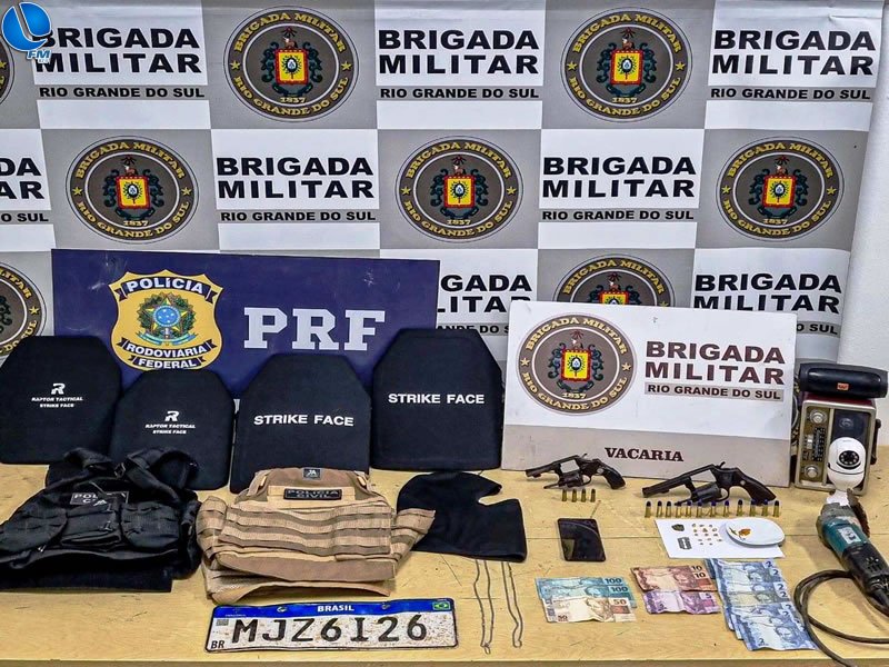 Brigada Militar em ação conjunta com a Polícia Rodoviária Federal realizam prisão de dois homens e apreensão de um menor de idade