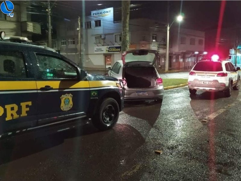 Dupla é presa com 50 quilos de maconha, em Vacaria