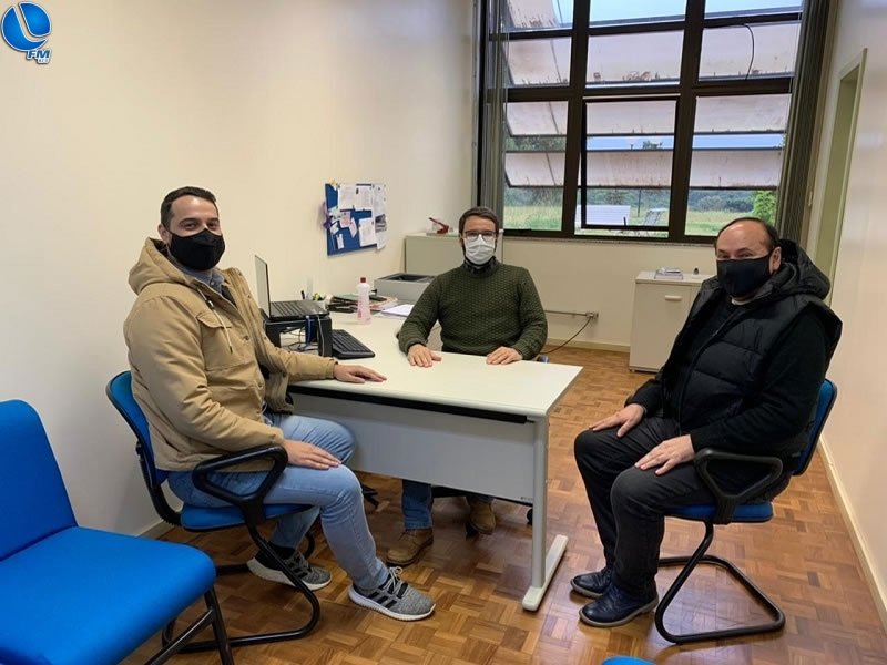 Reunião debate a ampliação do atendimento do Balcão do Consumidor em Lagoa Vermelha