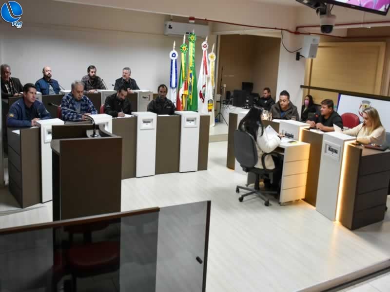 Sete projetos de abertura de crédito são aprovados