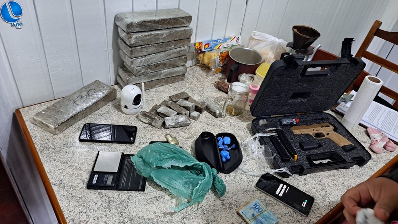 Delegacia de Polícia de Vacaria prende traficante na BR 116, saída para Caxias do Sul