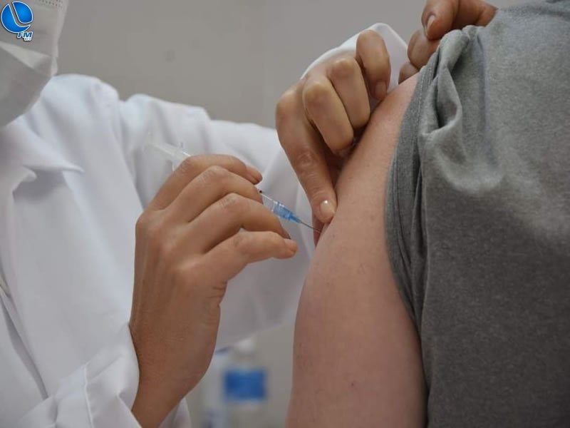 Pessoas com 27 anos ou mais podem agendar vacinação contra Covid-19 a partir de hoje