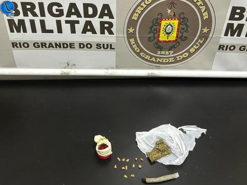 Homem é Preso Por Tráfico De Drogas Lagoa Fm A Primeira Fm De Lagoa